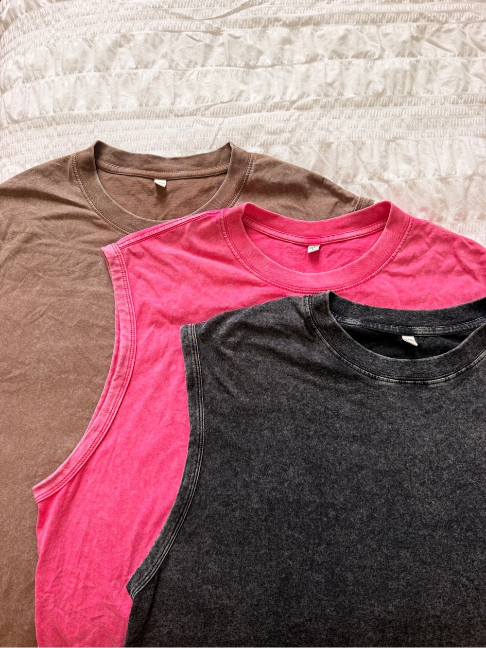 Men’s Muscle Tank Bundle 3 Pack Acid Wash Oversized Sleeveless Tees Size L